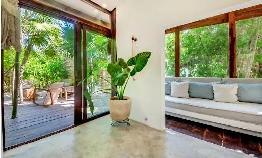 Aldea Beachfront Villa *