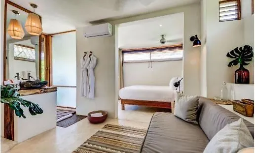 Villa Aldea Beachfront *