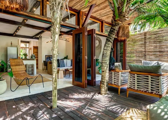 Villa Aldea Beachfront